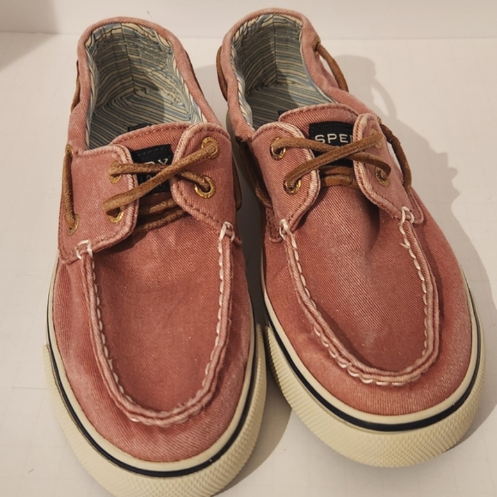 Sperry Women's Coral Canvas Sneakers 6M